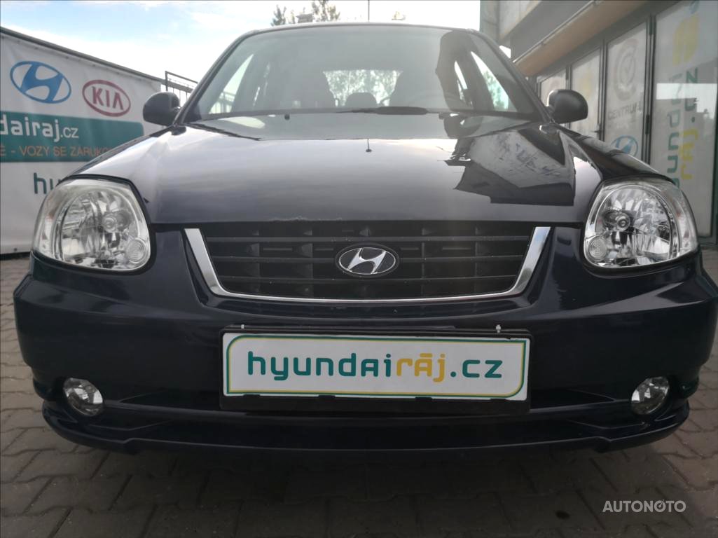 Hyundai Accent, 2005 - pohled č. 3