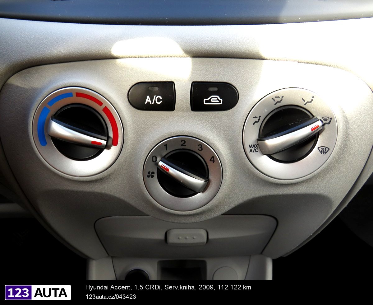 Hyundai Accent, 2009 - pohled č. 17