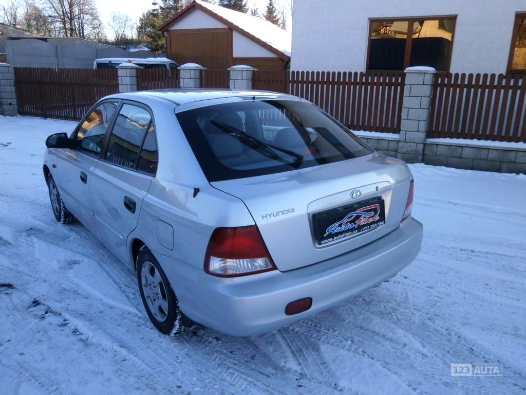 Hyundai Accent, 2001 - pohled č. 4