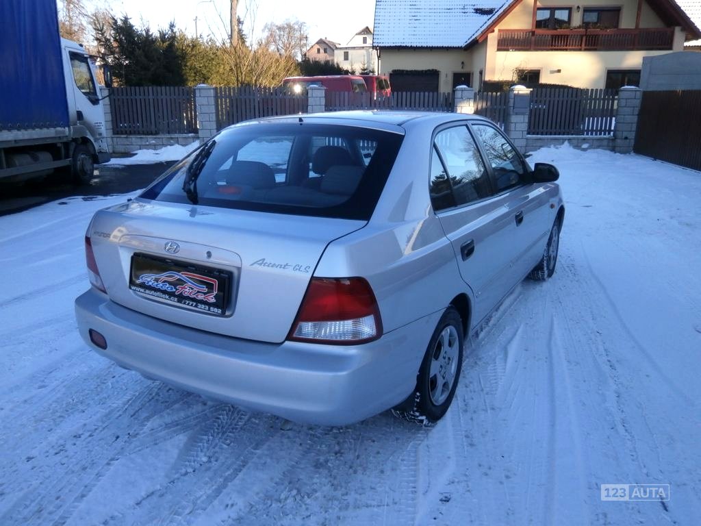 Hyundai Accent, 2001 - pohled č. 5