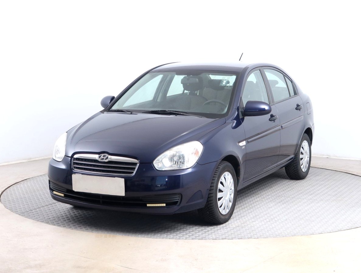 Hyundai Accent, 2010 - pohled č. 3
