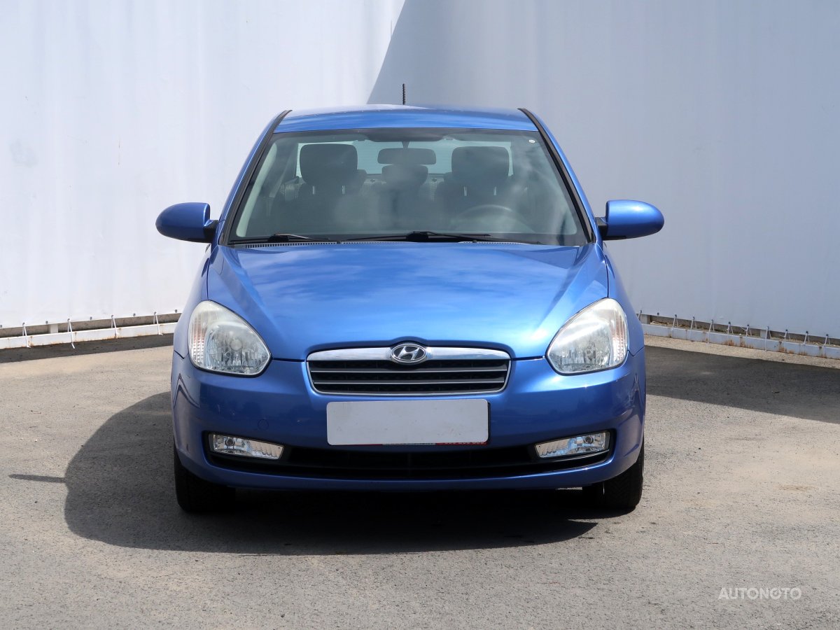 Hyundai Accent, 2010 - pohled č. 2
