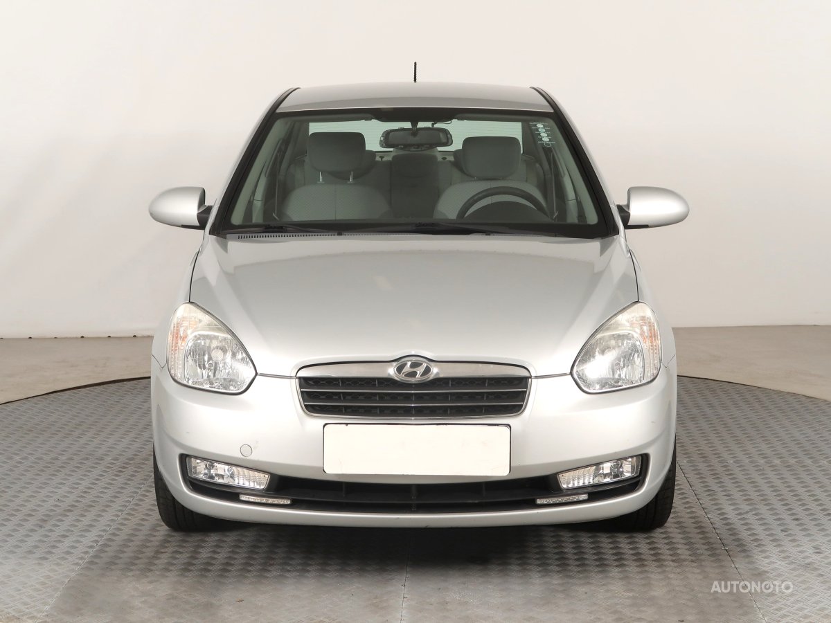 Hyundai Accent, 2010 - pohled č. 2