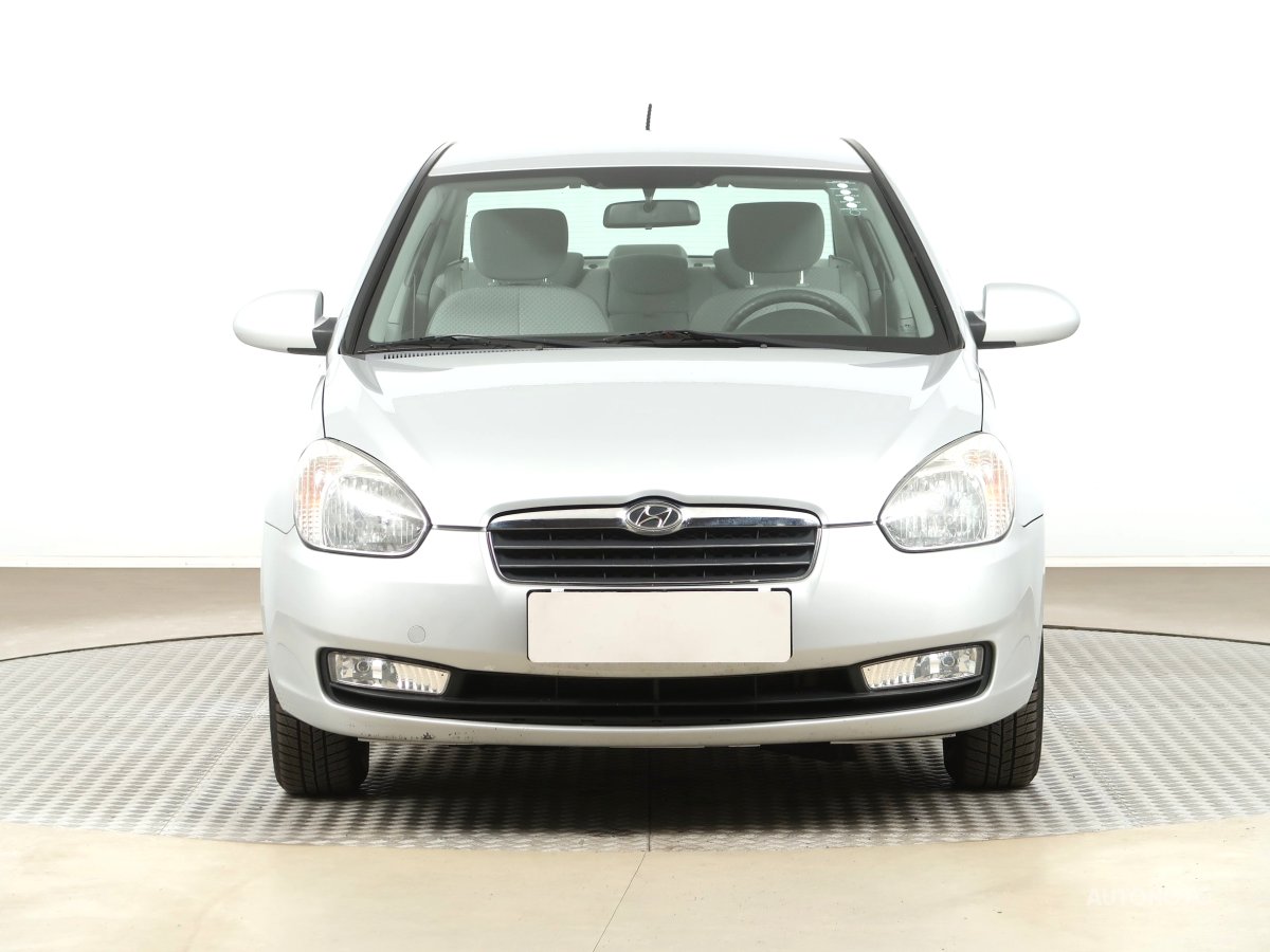 Hyundai Accent, 2010 - pohled č. 2