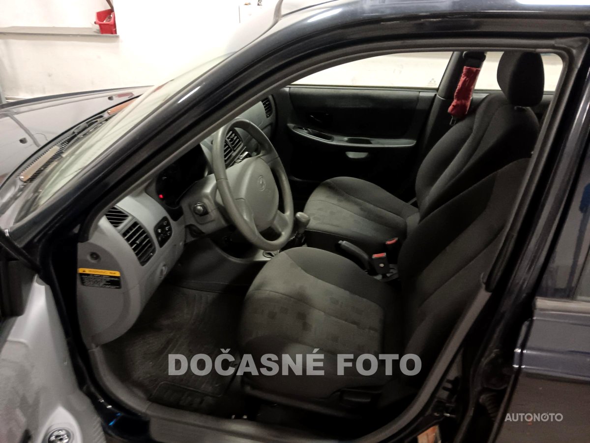 Hyundai Accent, 2005 - pohled č. 3