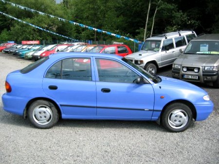Hyundai Accent, 1996 - pohled č. 3