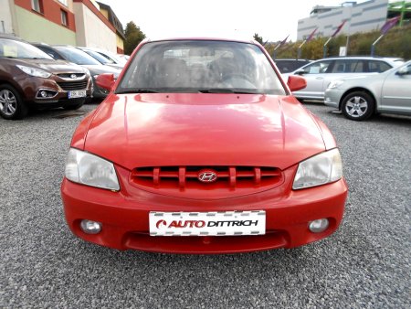 Hyundai Accent, 2000 - pohled č. 3