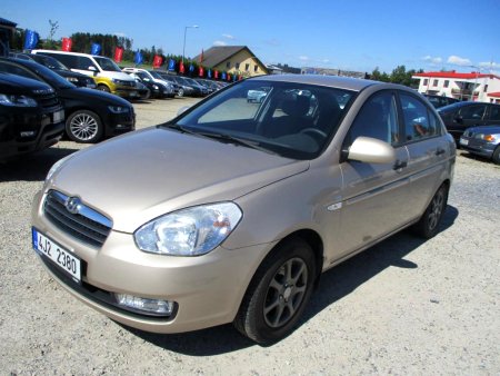 Hyundai Accent 1,4i CZ 1majitel, nehavarrovaný !!