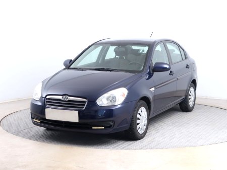 Hyundai Accent, 2010 - pohled č. 3