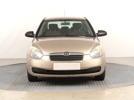 Hyundai Accent, 2010 - pohled č. 2