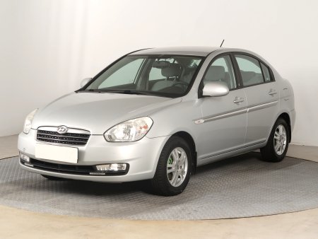 Hyundai Accent, 2010 - pohled č. 3