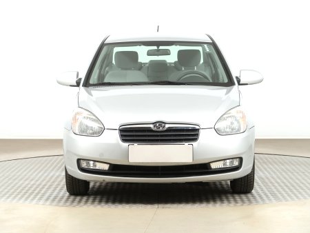 Hyundai Accent, 2010 - pohled č. 2