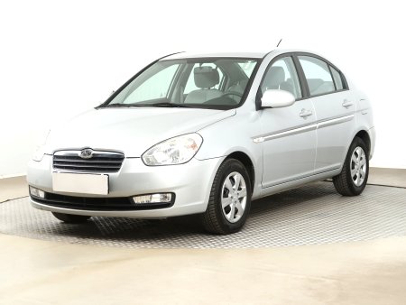 Hyundai Accent, 2010 - pohled č. 3
