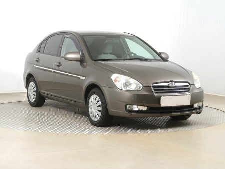 Hyundai Accent, 2010