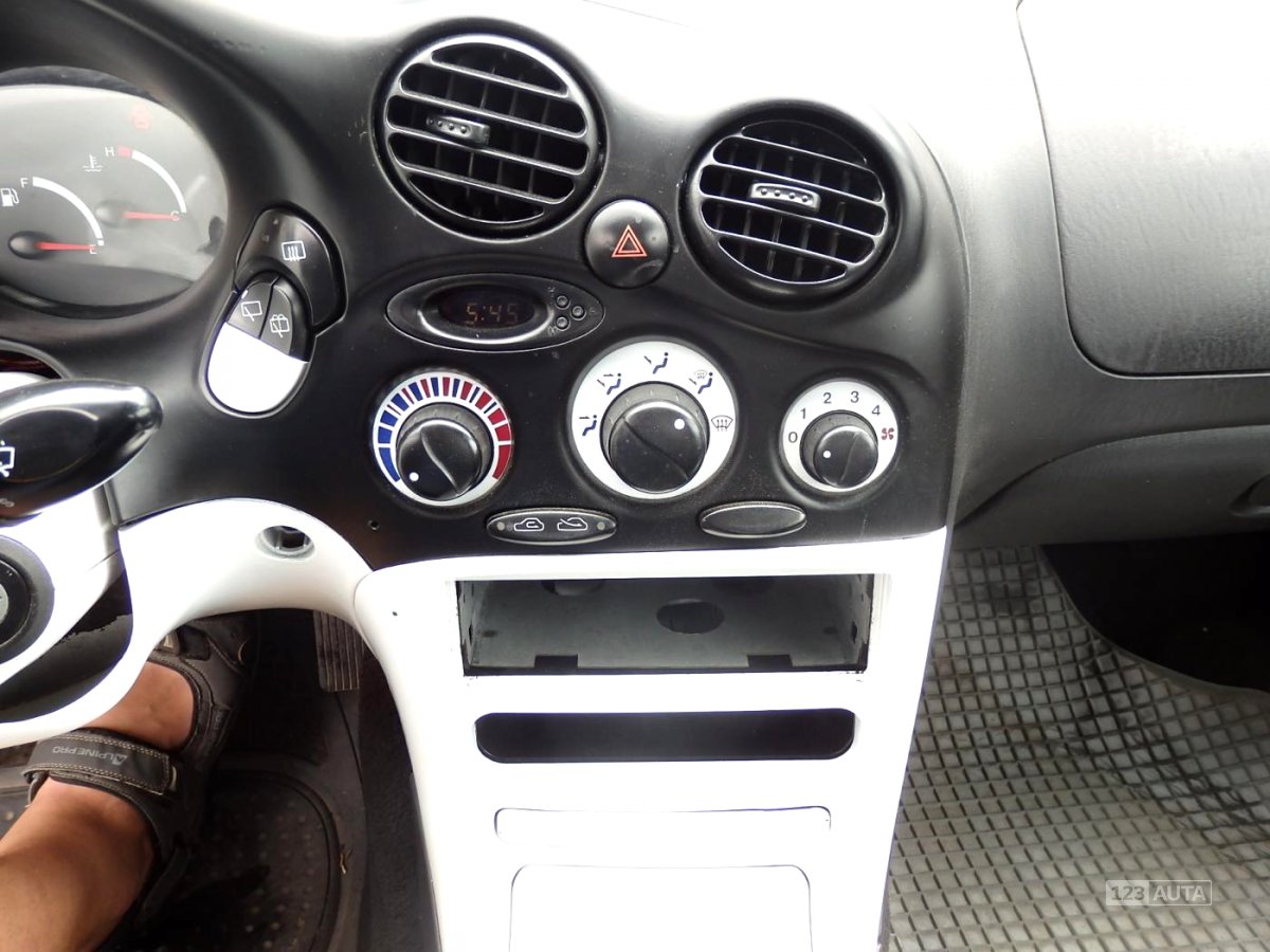 Hyundai Coupé, 1997 - pohled č. 7