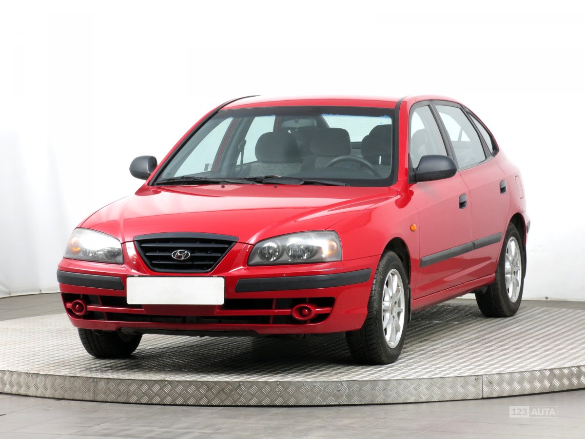 Hyundai Elantra, 2004 - pohled č. 3