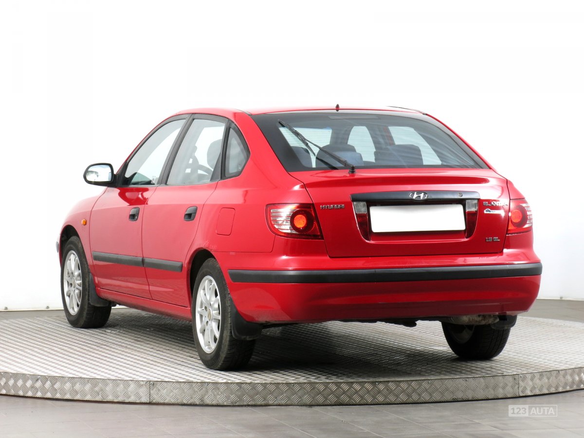 Hyundai Elantra, 2004 - pohled č. 5