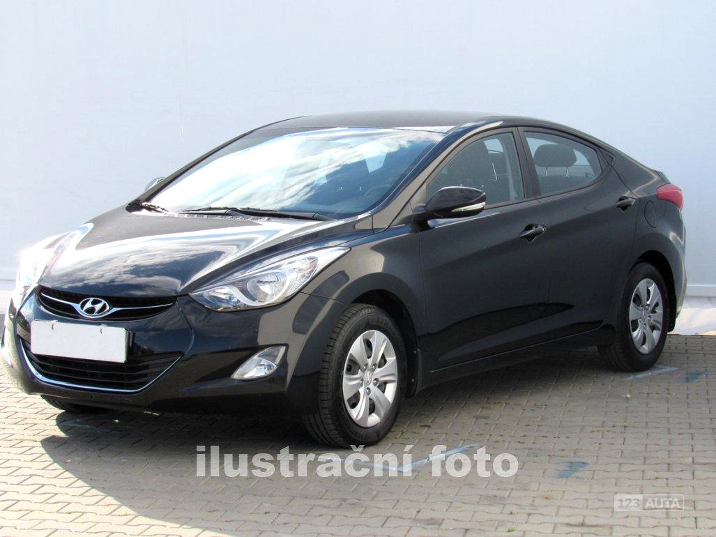 Hyundai Elantra, 2013 - pohled č. 3