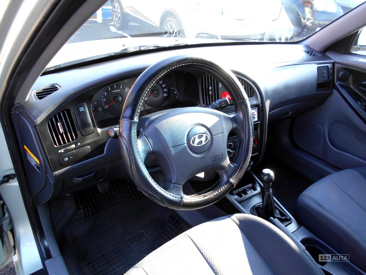 Hyundai Elantra, 2006 - pohled č. 10