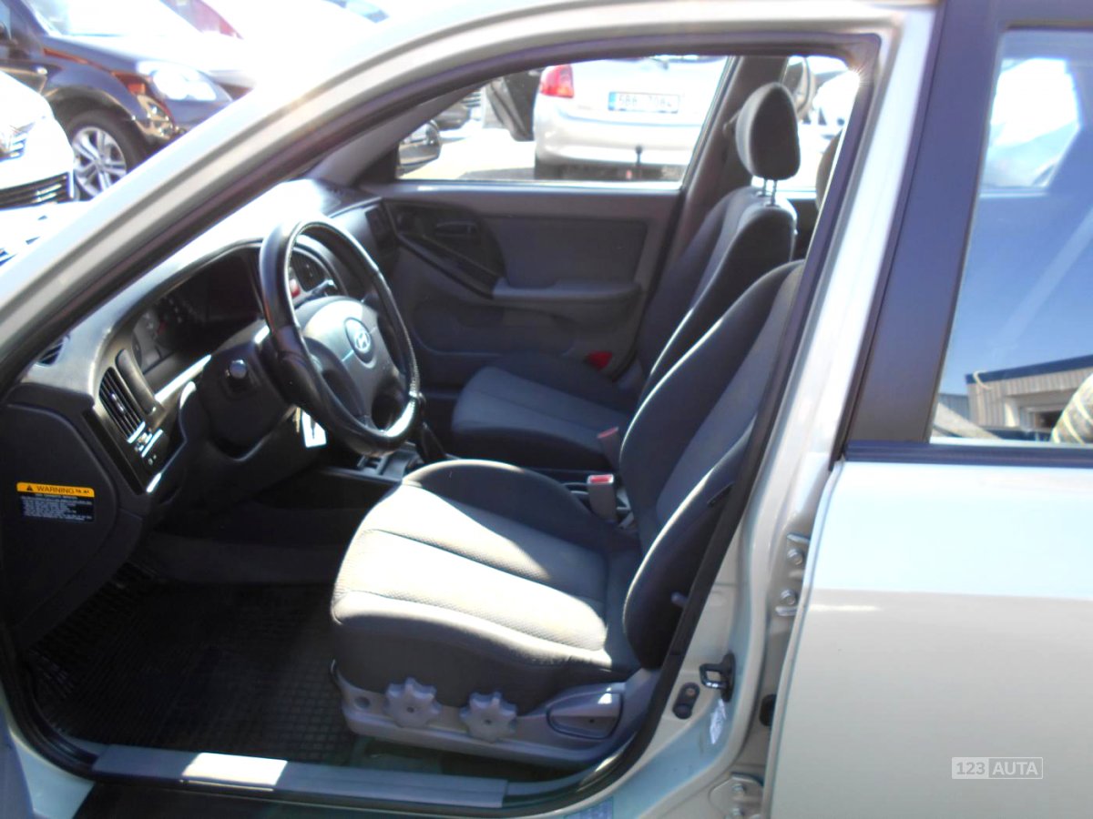Hyundai Elantra, 2006 - pohled č. 8