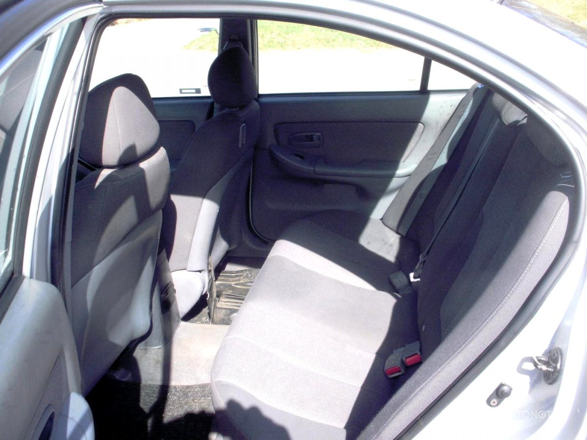 Hyundai Elantra, 2004 - pohled č. 7