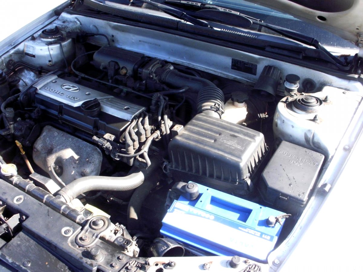 Hyundai Elantra, 2004 - pohled č. 8