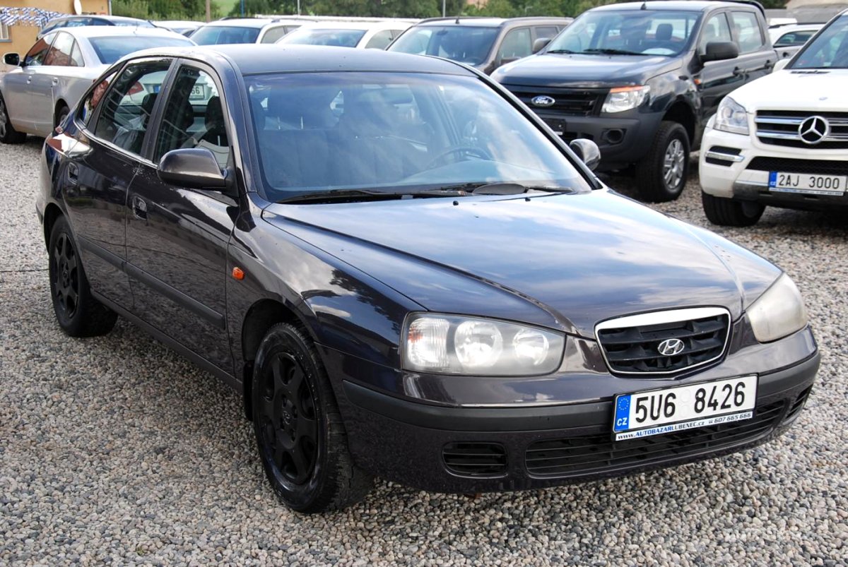 Hyundai Elantra, 2002 - pohled č. 2