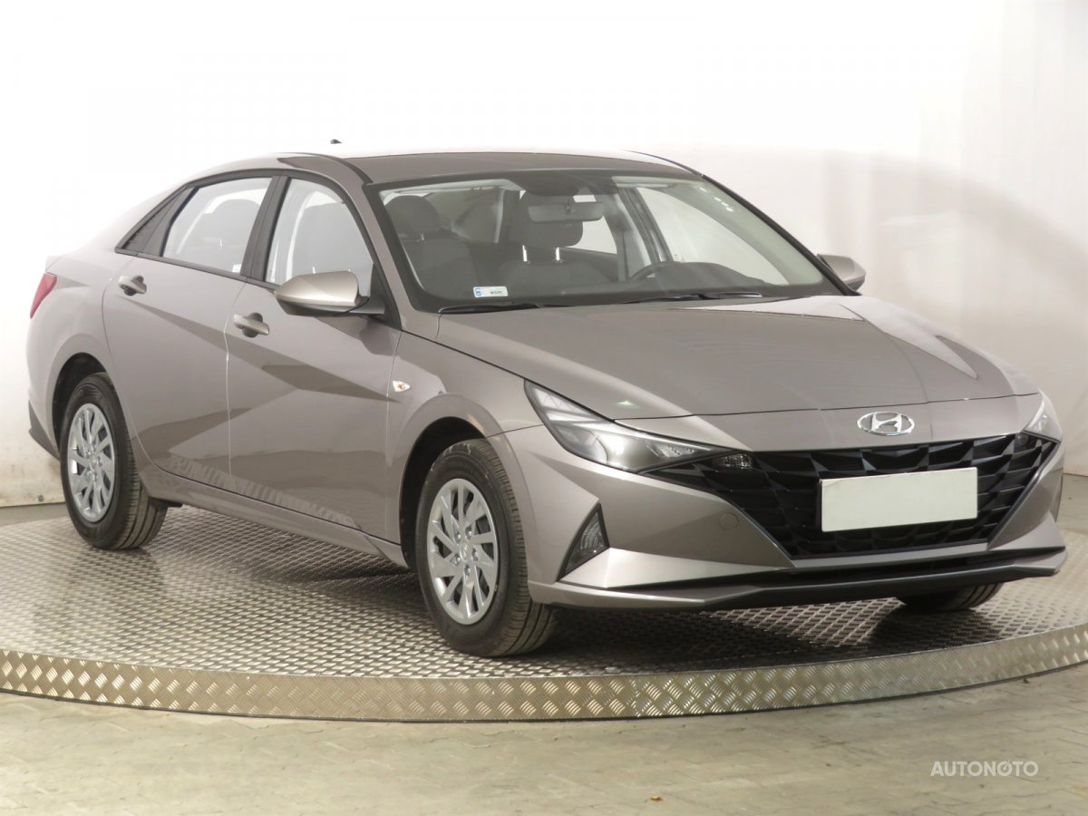 Hyundai Elantra, 2021 - celkový pohled