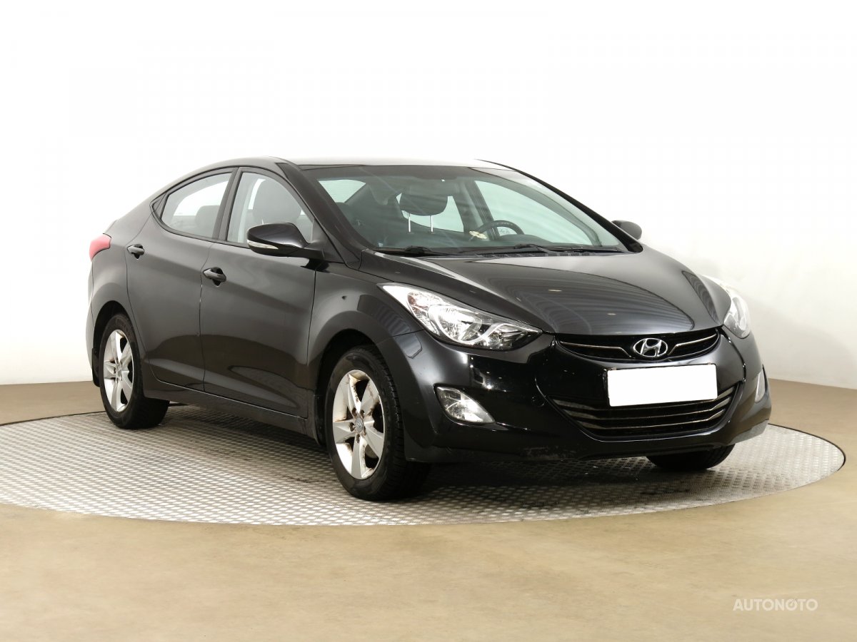 Hyundai Elantra, 2012 - celkový pohled