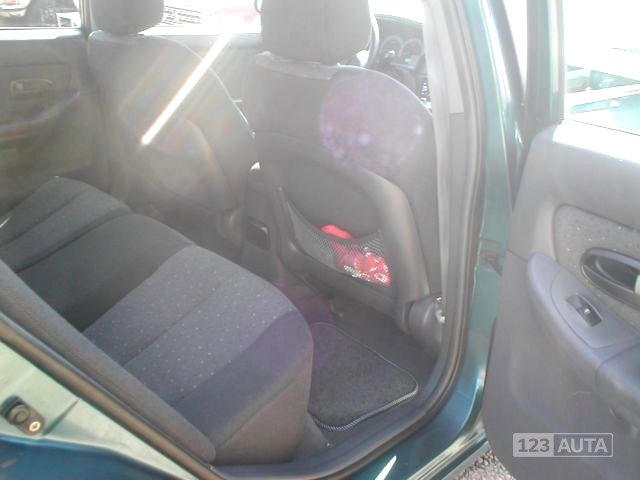 Hyundai Elantra, 2002 - pohled č. 12