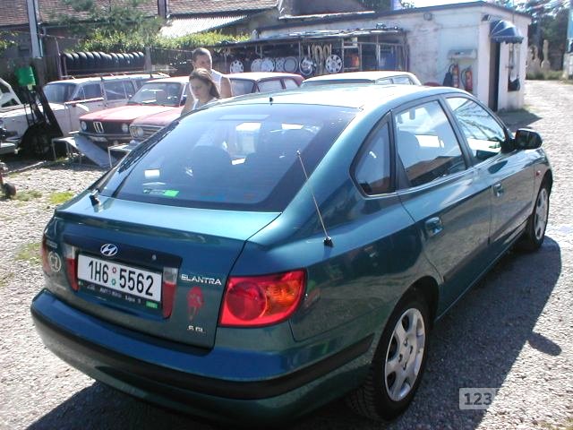 Hyundai Elantra, 2002 - pohled č. 6