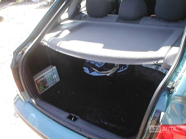 Hyundai Elantra, 2002 - pohled č. 7