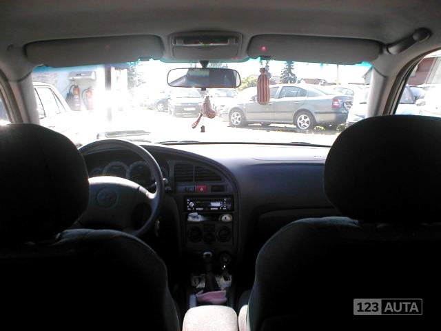 Hyundai Elantra, 2002 - pohled č. 9