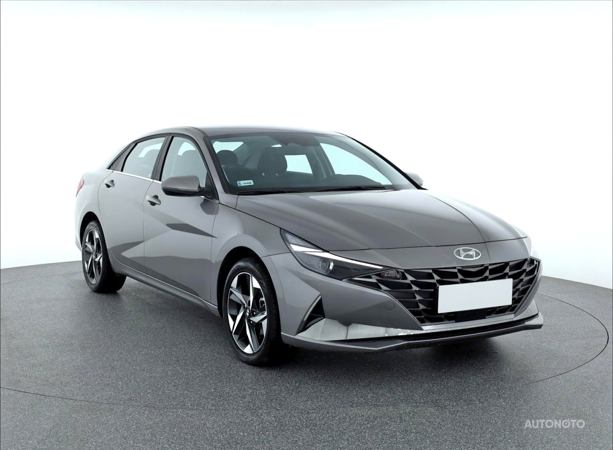 Hyundai Elantra, 2021 - celkový pohled