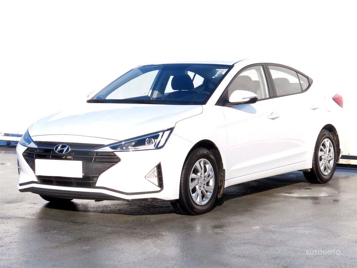 Hyundai Elantra, 2020 - pohled č. 3