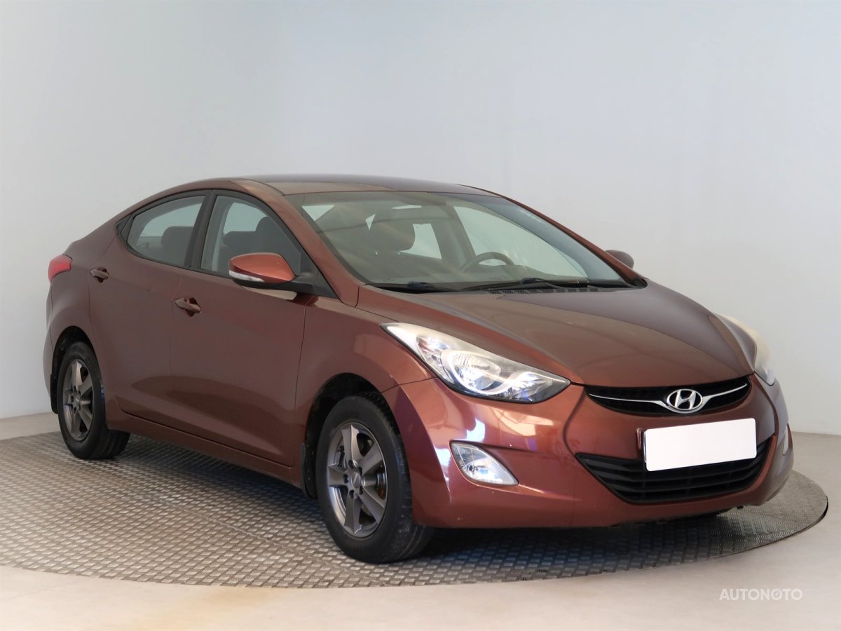 Hyundai Elantra, 2013 - celkový pohled
