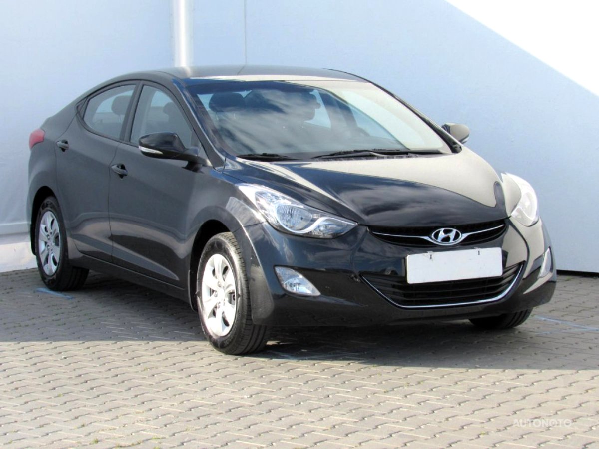 Hyundai Elantra, 2012 - celkový pohled