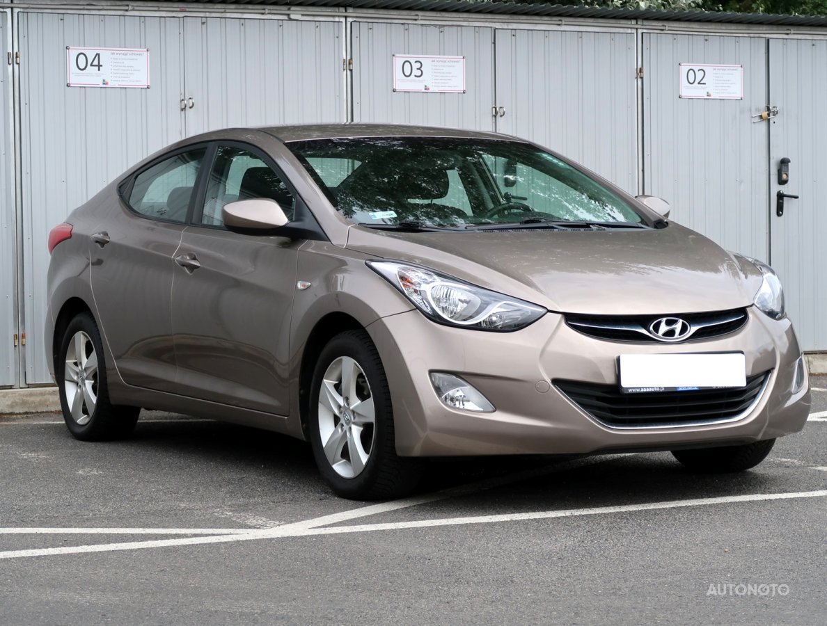 Hyundai Elantra, 2013 - celkový pohled