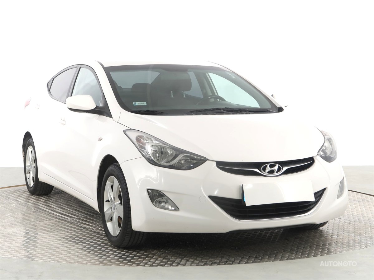 Hyundai Elantra, 2013 - celkový pohled