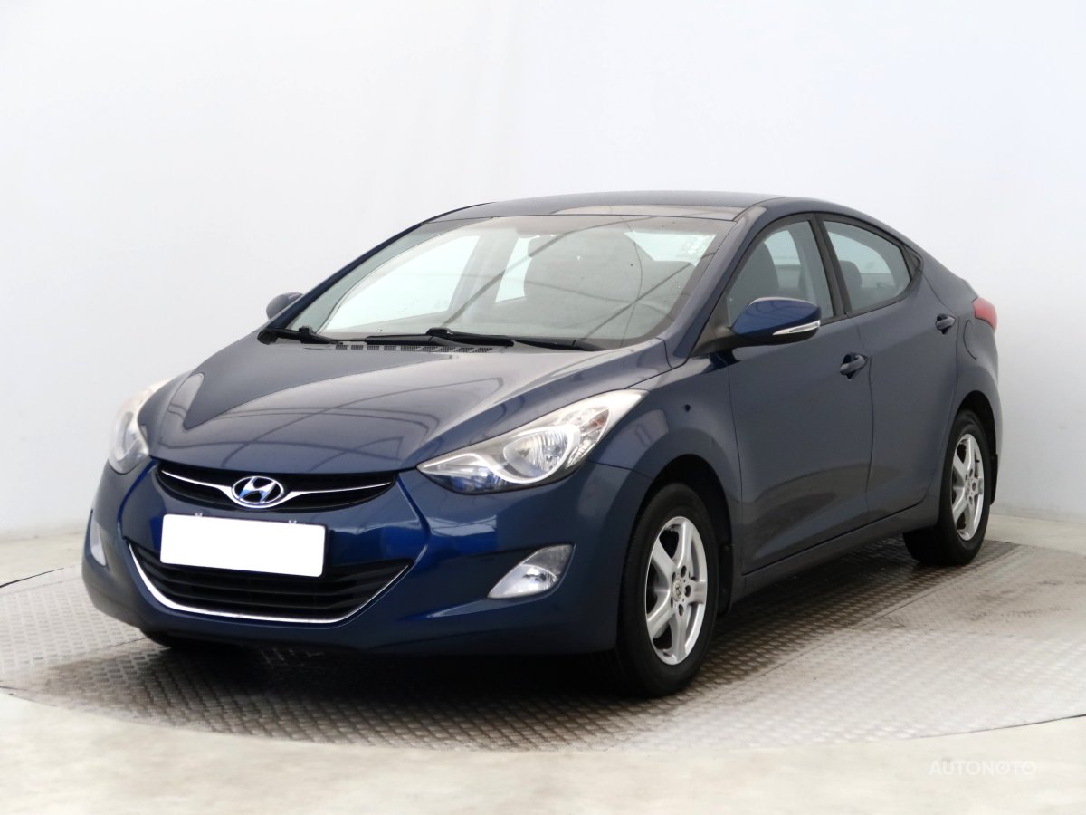 Hyundai Elantra, 2012 - pohled č. 3
