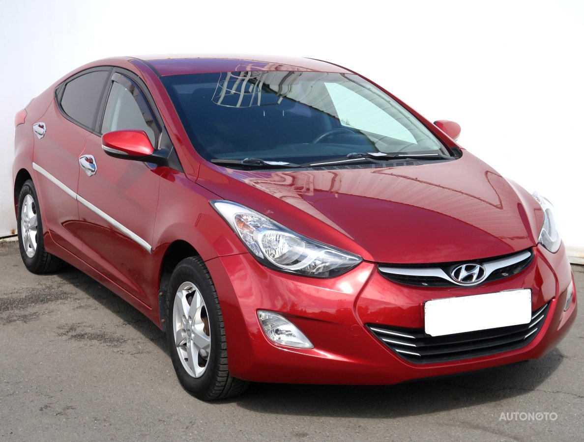 Hyundai Elantra, 2012 - celkový pohled