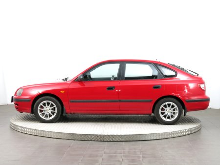 Hyundai Elantra, 2004 - pohled č. 4