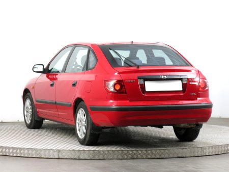 Hyundai Elantra, 2004 - pohled č. 5