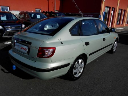 Hyundai Elantra, 2006 - pohled č. 4