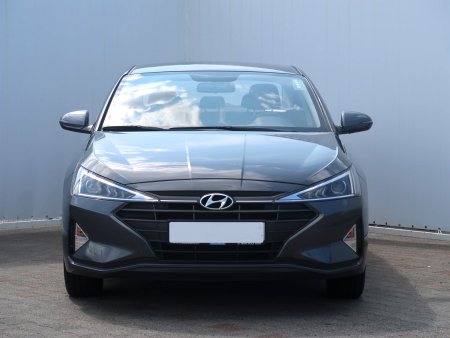 Hyundai Elantra, 2019 - pohled č. 2
