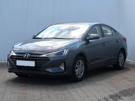 Hyundai Elantra, 2019 - pohled č. 3