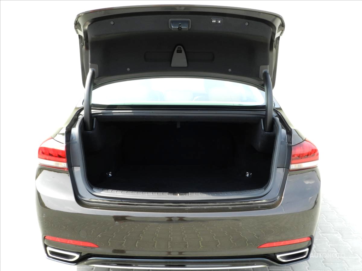 Hyundai Genesis, 2017 - pohled č. 9