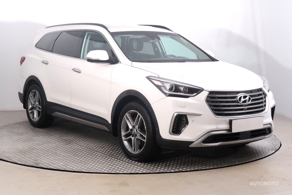 Hyundai Grand Santa Fe, 2016 - celkový pohled