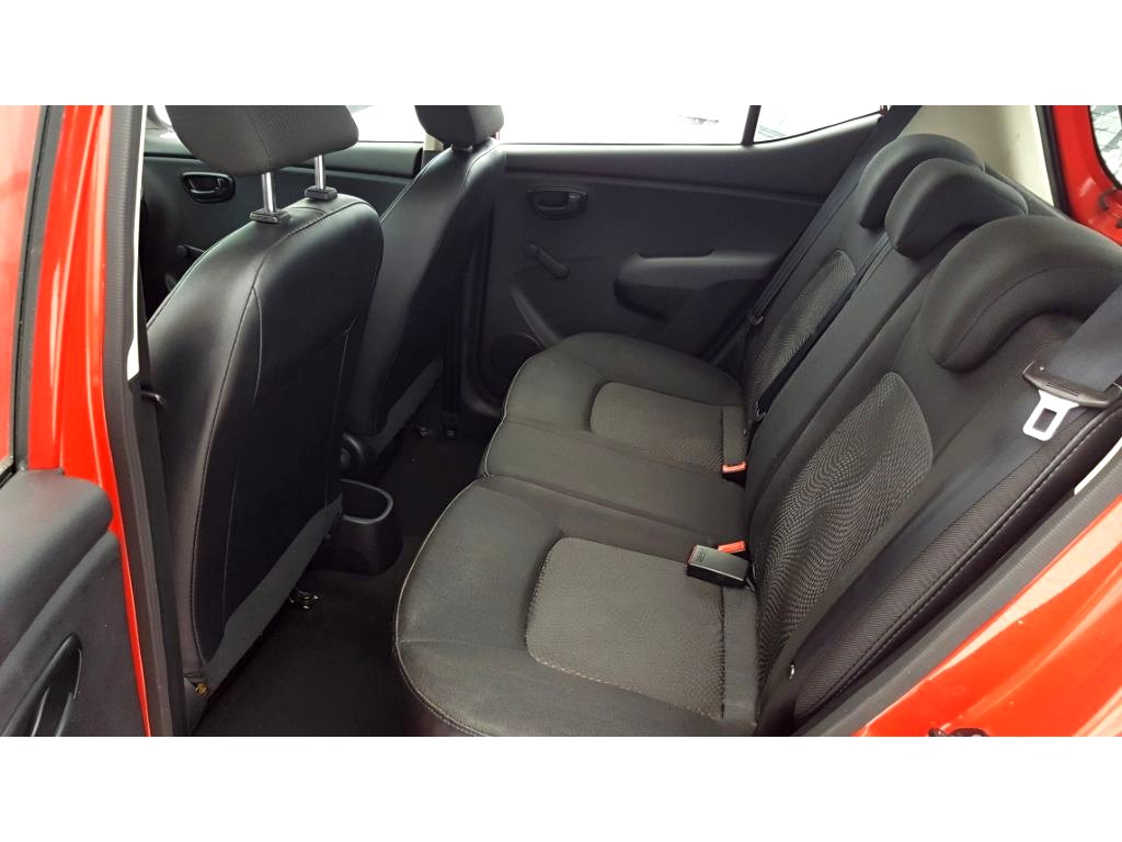 Hyundai i10, 2011 - pohled č. 8