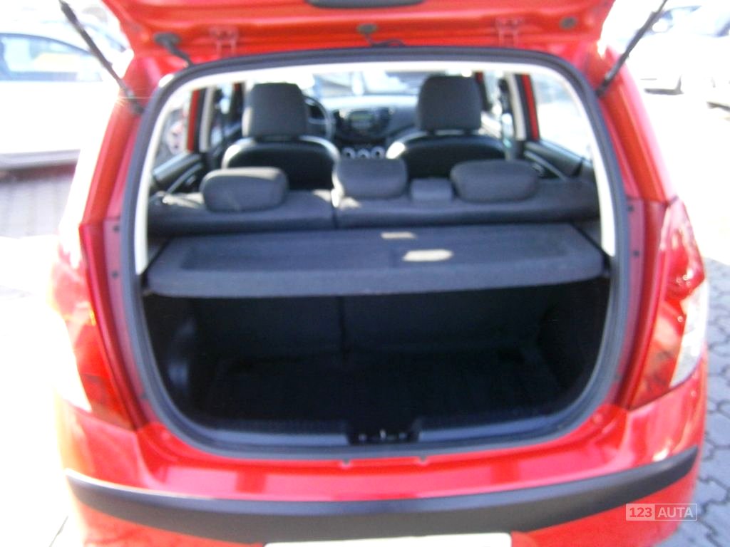 BMW Řada 3, 2011 - pohled č. 14